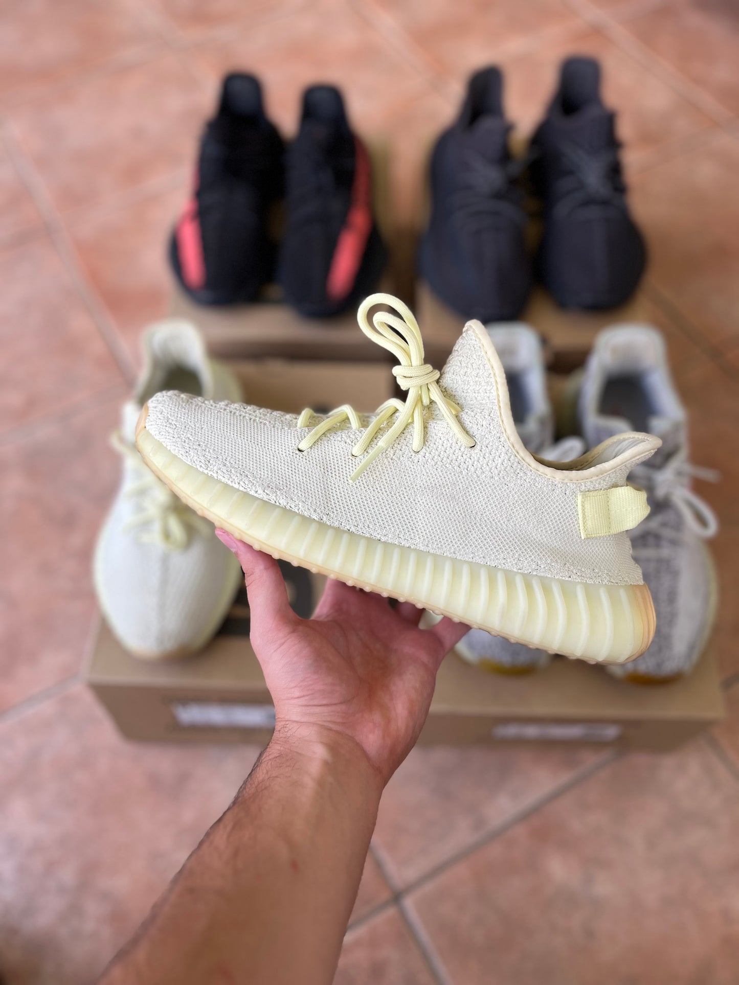 YEEZY 350 BUTTER(SIZE 44)