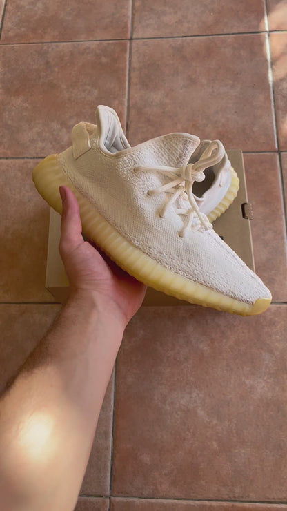 YEEZY 350 CREAM (SIZE 44 2/3)