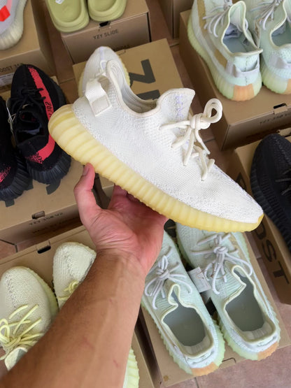 YEEZY 350 CREAM (SIZE 42 2/3)